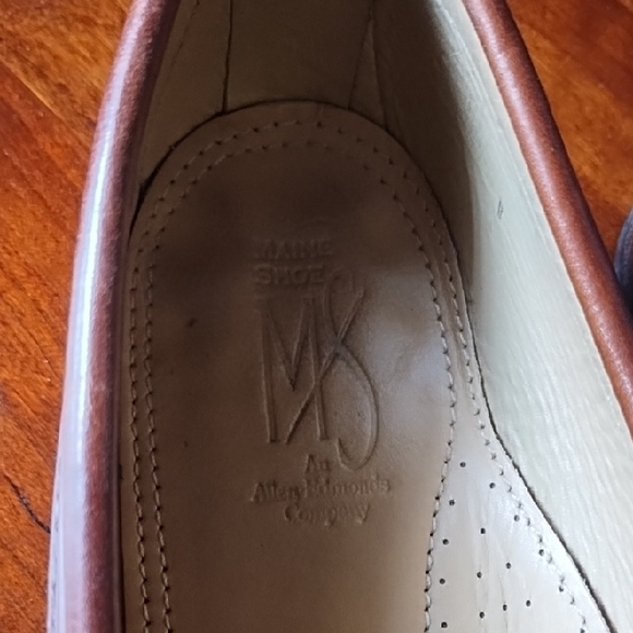 Classic Brown Leather Loafers - Picture 7 of 8
